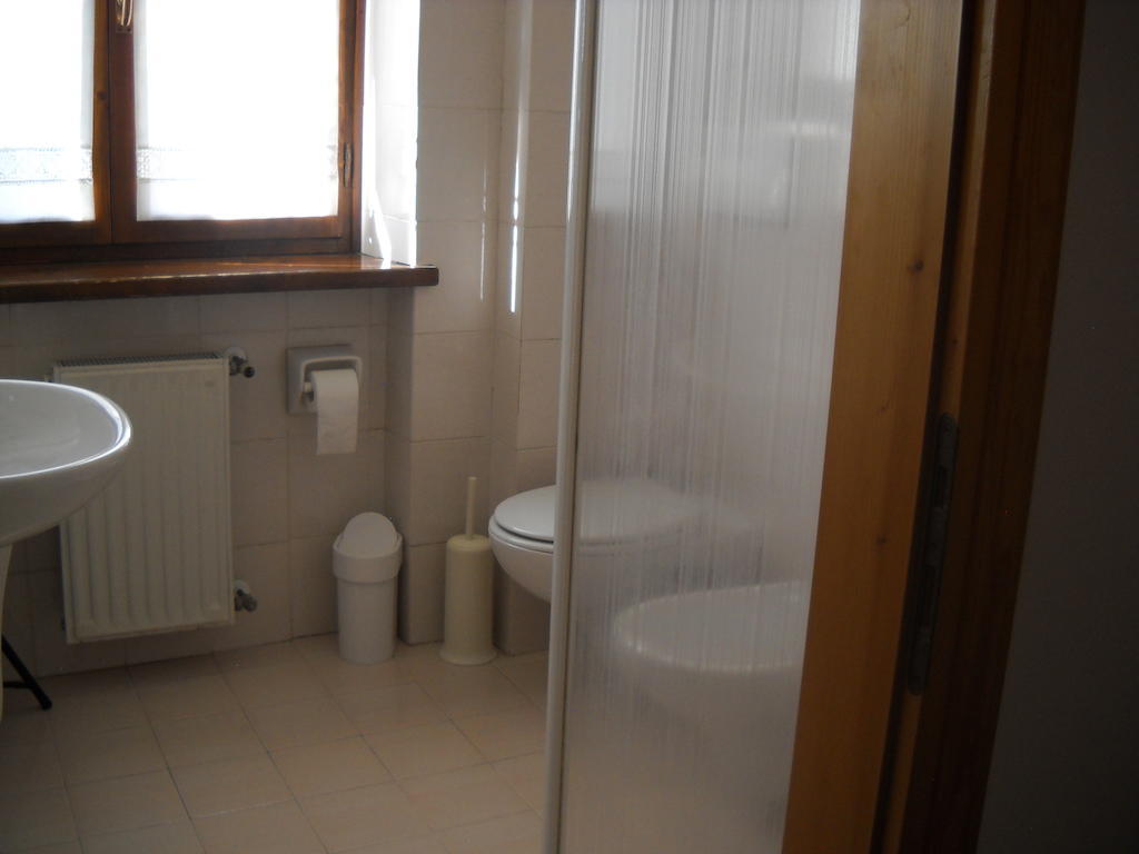 Albergo Chiara Alleghe Habitación foto