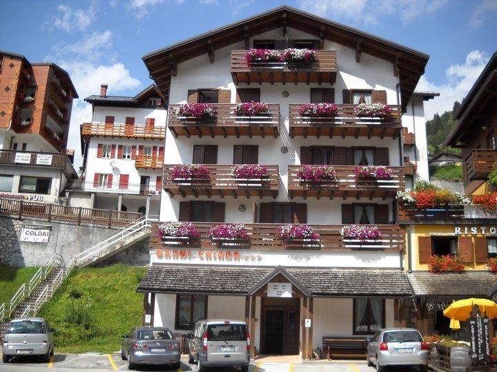 Albergo Chiara Alleghe Exterior foto